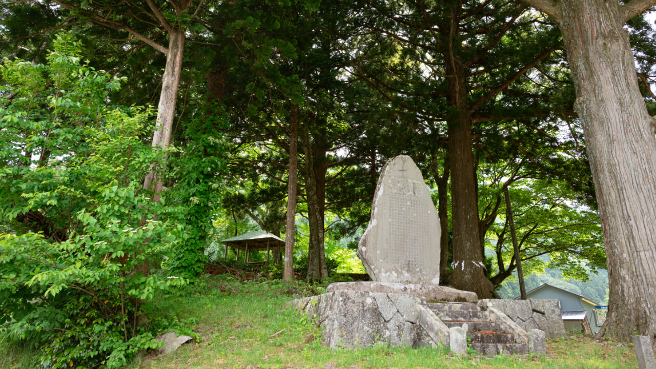 玉簾の滝に向かう入り口