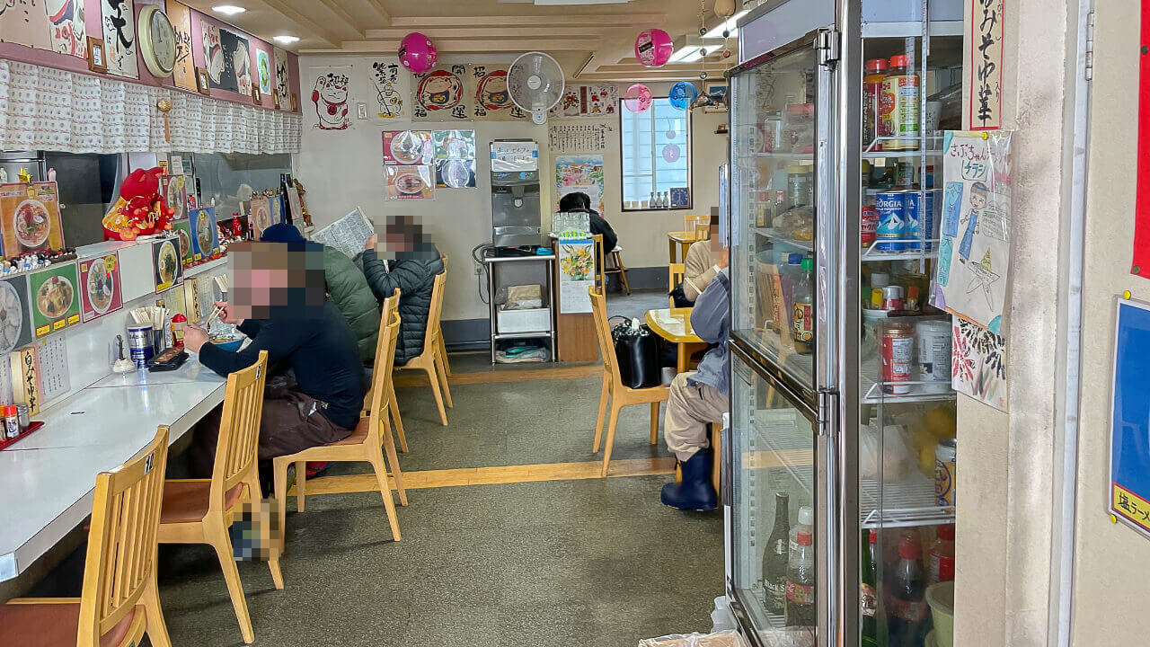 さぶちゃんラーメンの店内様子①