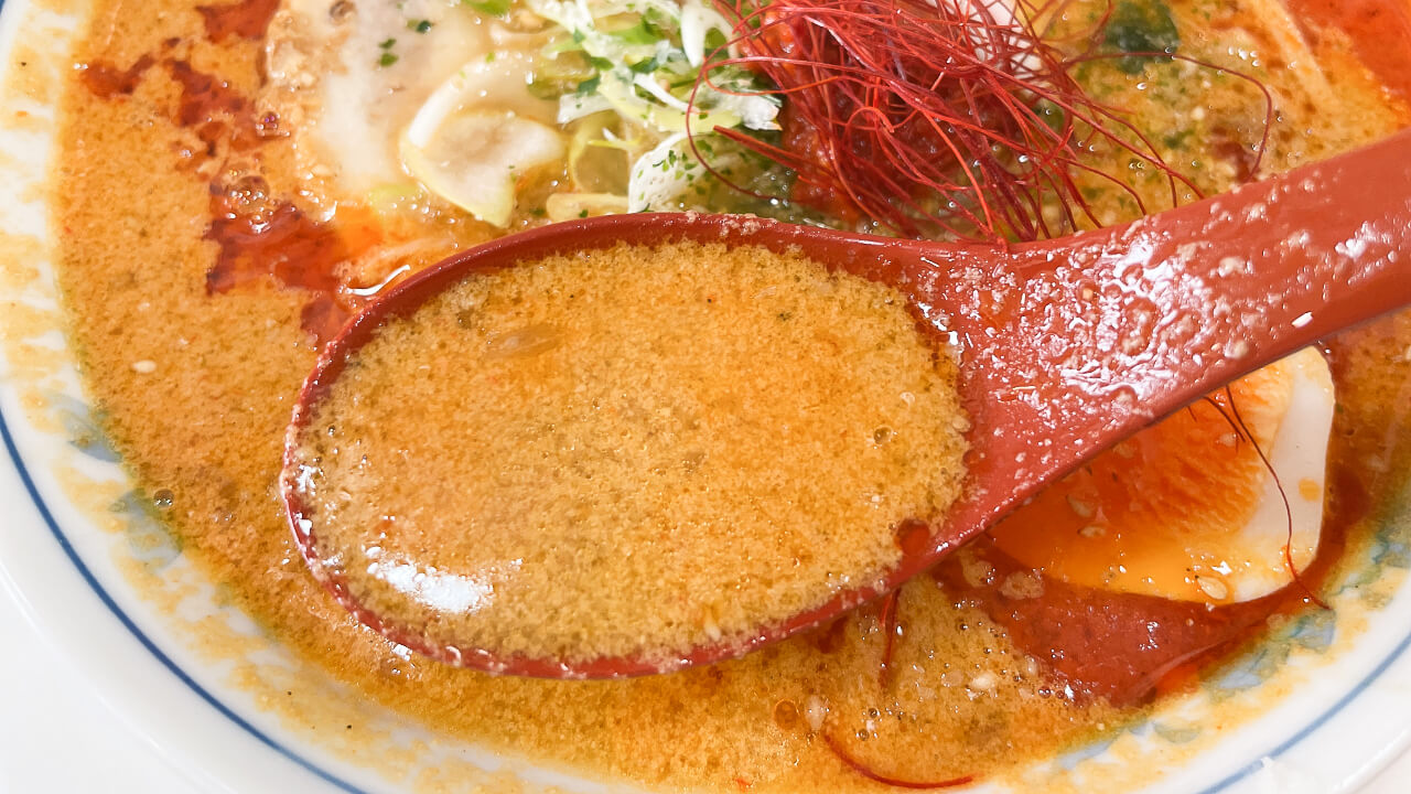 さぶちゃんラーメン 四川風中華のスープ②