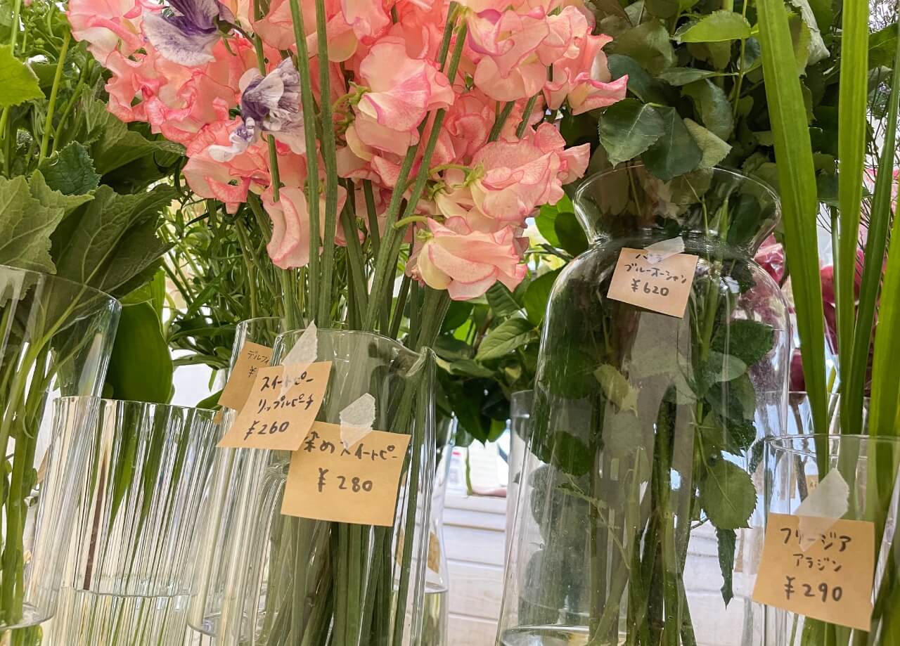 CAFE トキイロのお花を購入②